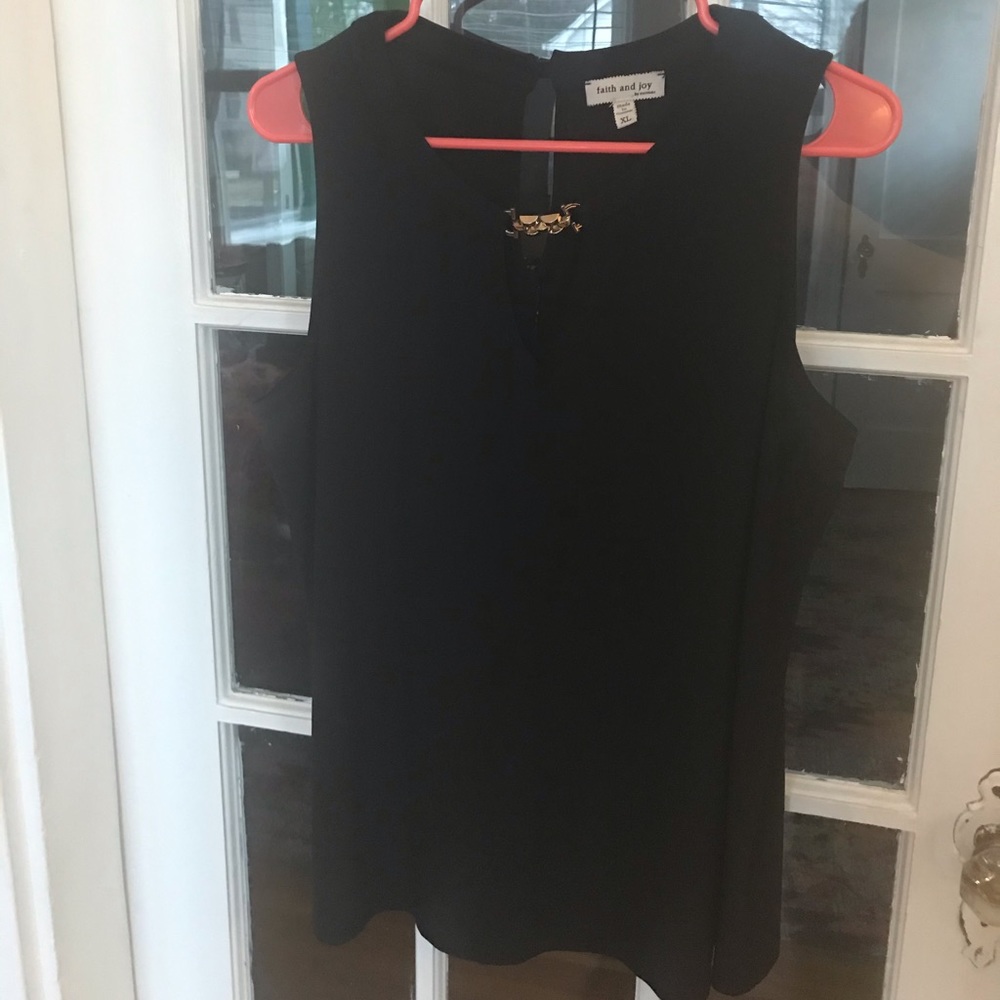 Black sleeveless keyhole tank with gold detail